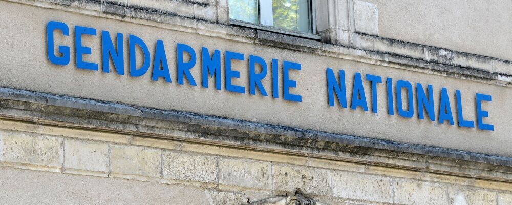 Façade d'une gendarmerie nationale